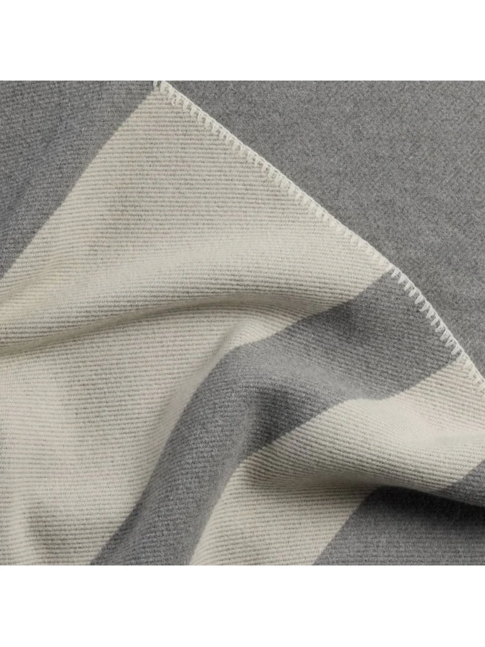 Parachute X Target Border Stripe Cotton Bed Blanket Heathered Gray •Queen/King•